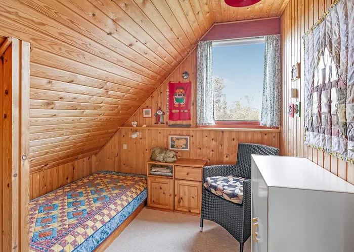 Holiday home Larsen - 900m From The Sea By Interhome *